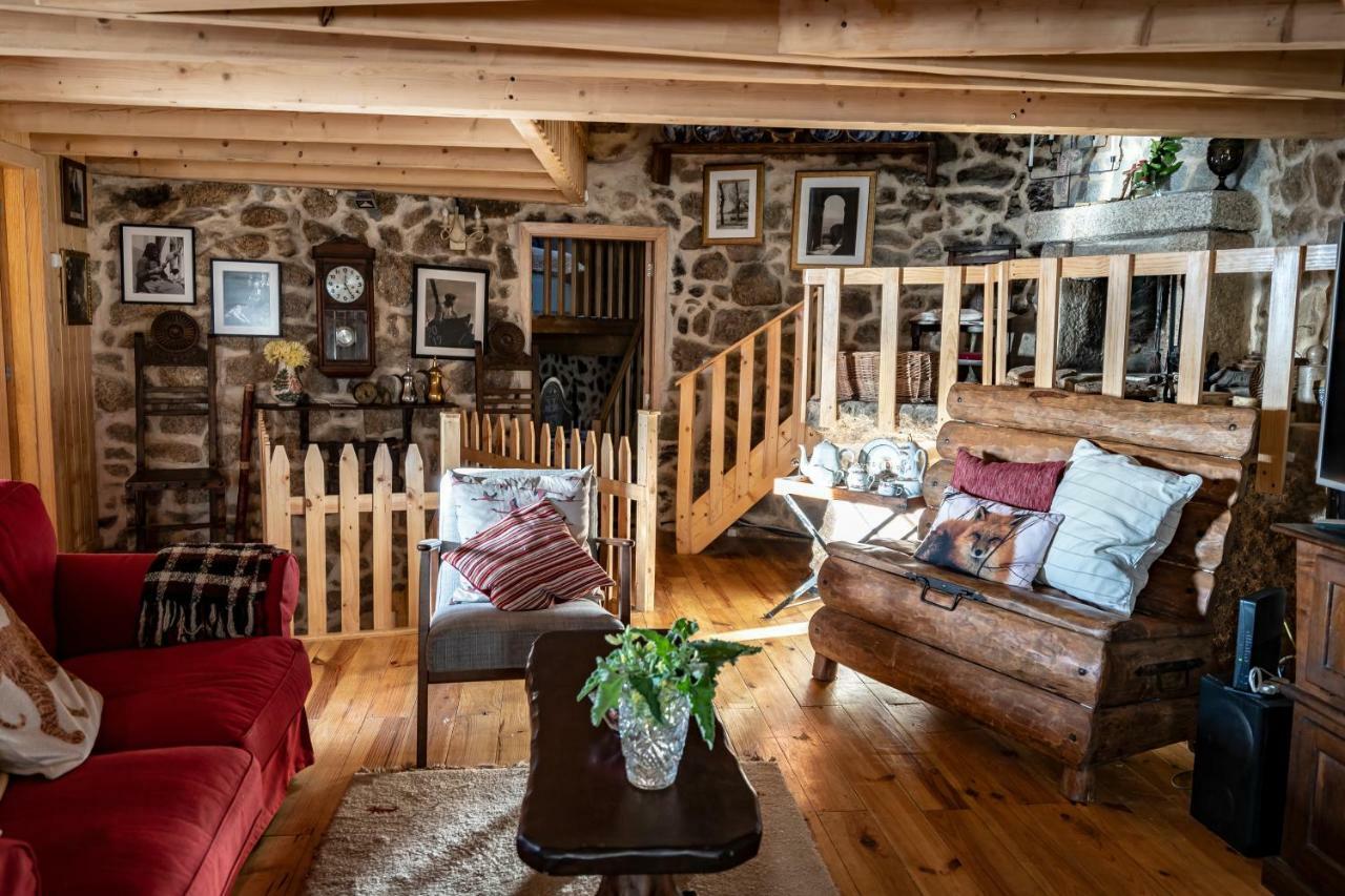 Готель Old House Монсанту Екстер'єр фото